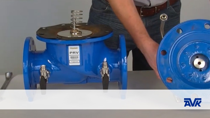 Video showing the maintenance of the main valve - thumbnail